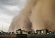 ورود گرد و غبار از عراق و عربستان به کشور / طوفان در راه تهران