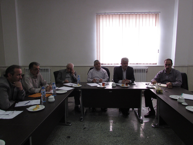 جلسه ستاد ویژه مقابله باآفت شب پره شمشاد دراستان مازندران برگزار شد.