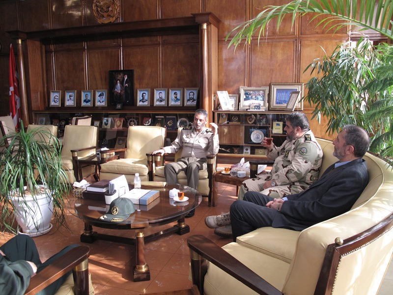 دیدار رئیس سازمان پدافند غیر عامل کشور با فرمانده کل ارتش جمهوری اسلامی