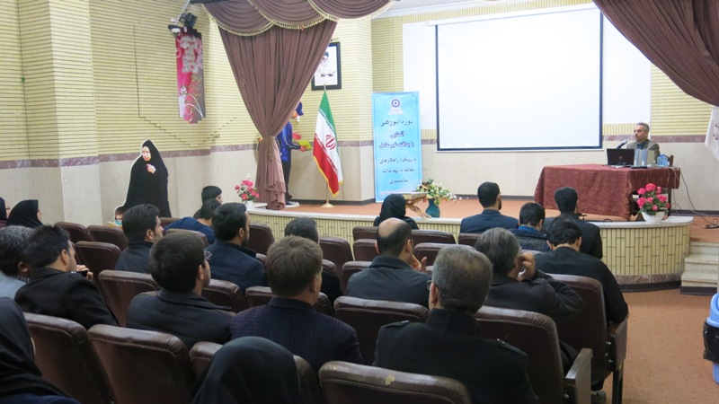 کتابداران کتابخانه های عمومی استان همدان میزبان کارگاه آموزشی پدافند غیرعامل،با محوریت راهکارهای مقابله با تهدیدات سایبری