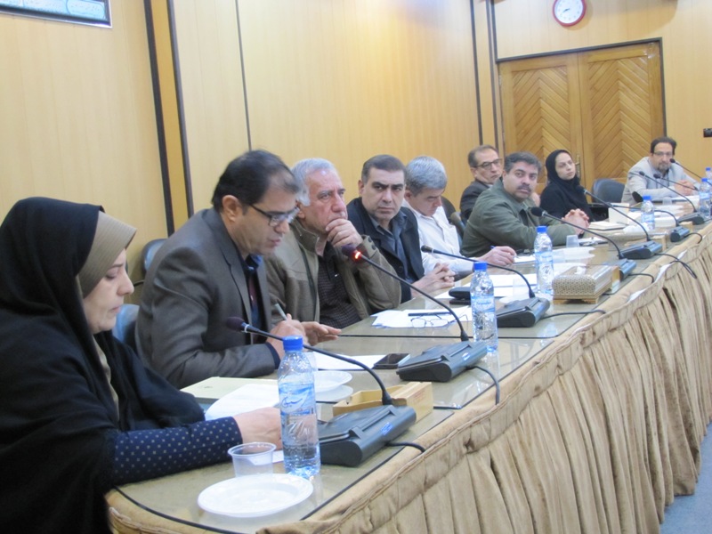 سومین جلسه کمسیون پیشگری و مقابله با بیوتروریسم با هدف هشدار دهی در مورد بیماری آنفولانزای فوق حاد پرندگان در شیراز  برگزار گردید .
