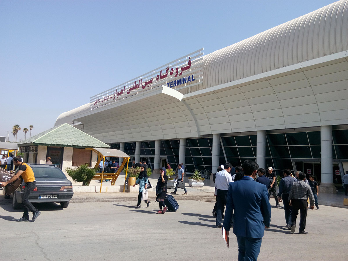 بازدید کمیته بازرسی پدافند غیرعامل استان از فرودگاه بین المللی اهواز