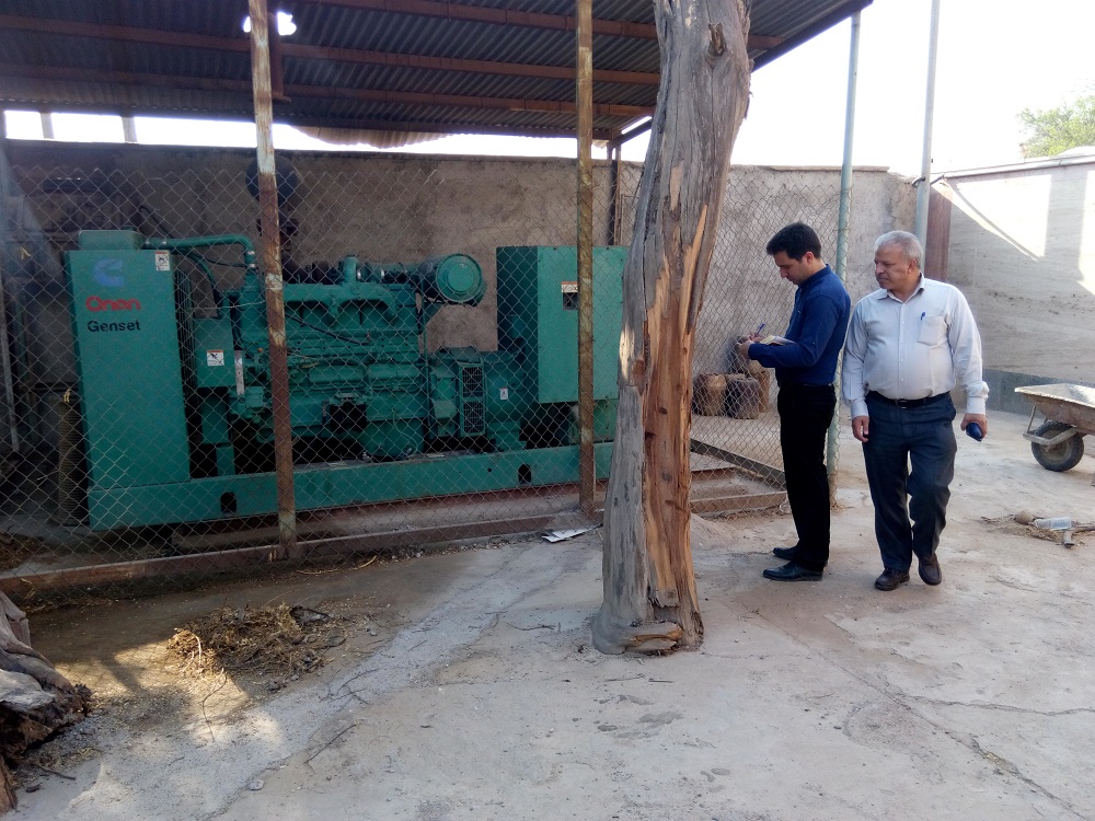 تیم کارشناسی پدافند غیر عامل استانداری از وضعیت برق اضطراری و دیزل ژنراتور های اداره کل دامپزشکی استان خوزستان بازدید بعمل آورد.