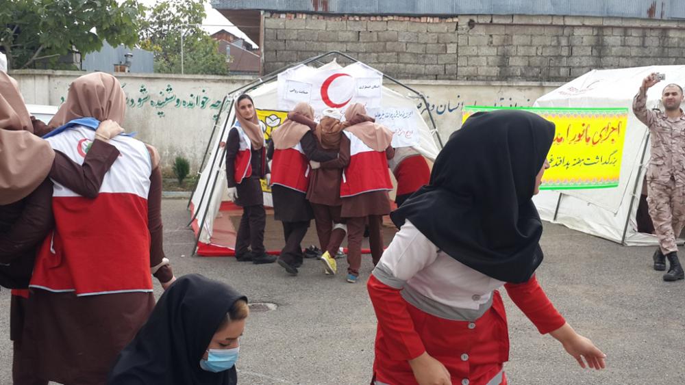 مانور امداد و نجات در مدارس تولمات و صومعه‌سرا ی استان گیلان برگزار شد