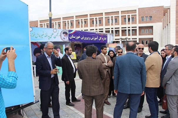 برپایی نمایشگاه پدافند غیرعامل در استانداری خوزستان