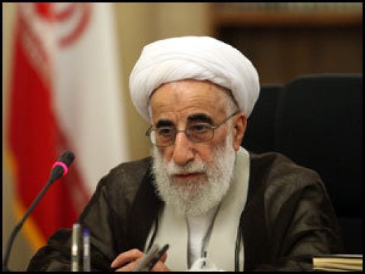 نمایندگان به جای ورود به حاشیه برای حل مشکلات مردم برنامه ریزی کنند