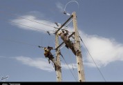 وجود ۱۰ هزار مشترک غیرمجاز برق در کرمانشاه؛ نیمی از کنتورهای برق استان قدیمی است