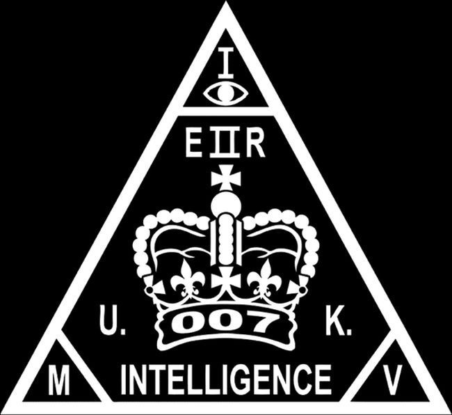 رییس اسبق CIA و NSA: فیسبوک از سازمان‌های جاسوسی خطرناک‌تر است