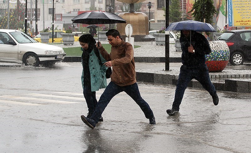 احتمال وقوع رگبار و سیلابی رودخانه‌ها در تهران و ۸ استان کشور در روز سه‌شنبه