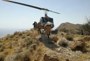 ۹۶ سورتی پرواز بالگردهای نیروی هوایی ارتش برای اطفای آتش در ارتفاعات استان فارس