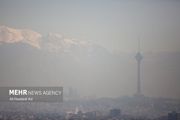 کیفیت هوای تهران همچنان قرمز است