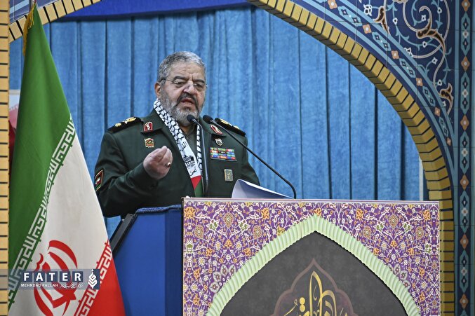 گزارش تصویری|سخنرانی سردار جلالی در پیش از خطبه‌های نماز جمعه تهران