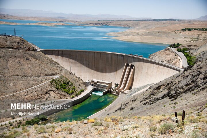 ورودی سدهای کشور ۴۱ درصد کاهش یافت؛ ۶۶ درصد مخازن خالی است