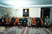 گزارش تصویری| حضور سردار ریاست سازمان پدافند غیرعامل کشور، معاونین و مدیران سازمان در منزل سرلشکر شهید عزیز نصیر زاده وزیر دفاع و دیدار با خانواده ایشان